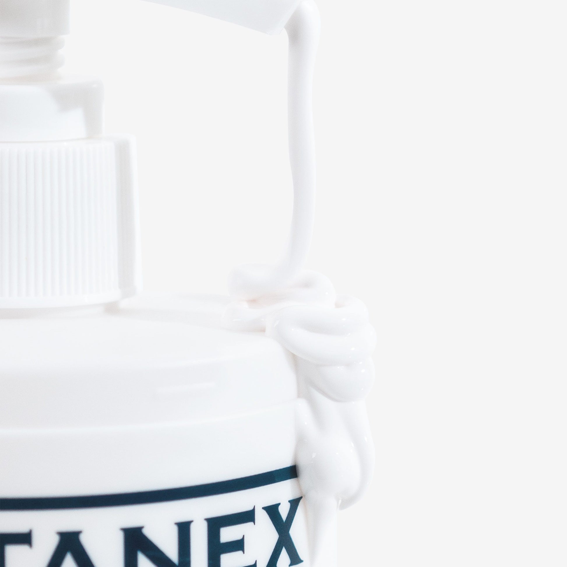 Nexus Pharma Glutanex In-Shower Body Cream: Instant Brightening & Deep Moisturization